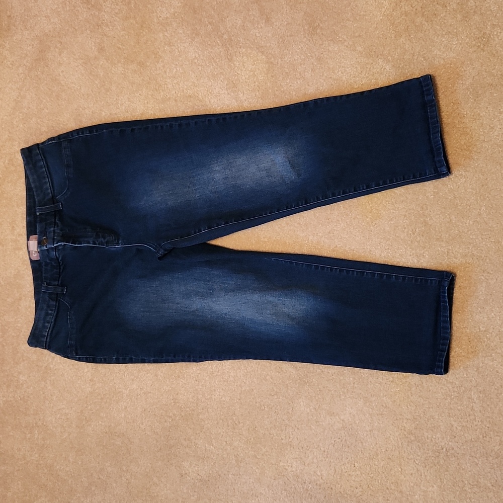 Chico's Women's Capri Denim Blue Jeans. Size 2=12/14.